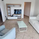 Appartamento Seafront 2 Bedroom *