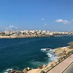 Seafront 2 Bedroom
