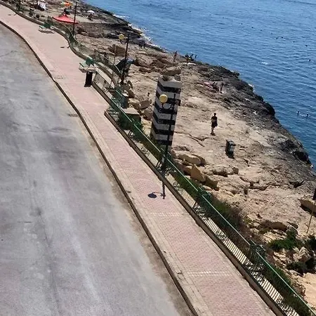 Seafront 2 Bedroom *