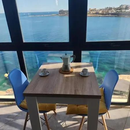 Apartment Seafront 2 Bedroom Marsaskala