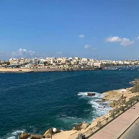 Seafront 2 Bedroom