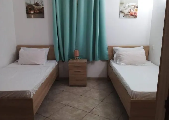 Seafront 2 Bedroom Apartment